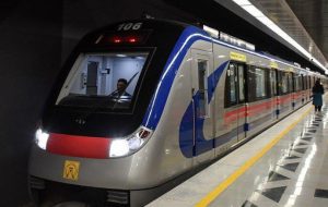 توقف و تعطیلی کامل متروی تهران-کرج/ مسافران سرگردان شدند!