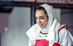 کیمیا علیزاده نمی تواند دلش را همراه با ایران کند