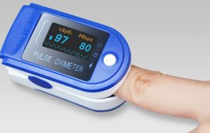 دستگاه اکسیژن‌سنج (Pulse Oximeter): ابزار حیاتی برای نظارت بر سلامت